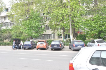 Maşină vandalizată pe Şoseaua Mangaliei